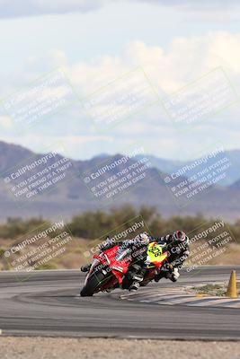 media/Nov-16-2025-Race Pace (Sun) [[8c5fa54630]]/Non Verified Riders (1st 20 Minutes)/5-Turn 15 (110pm)/